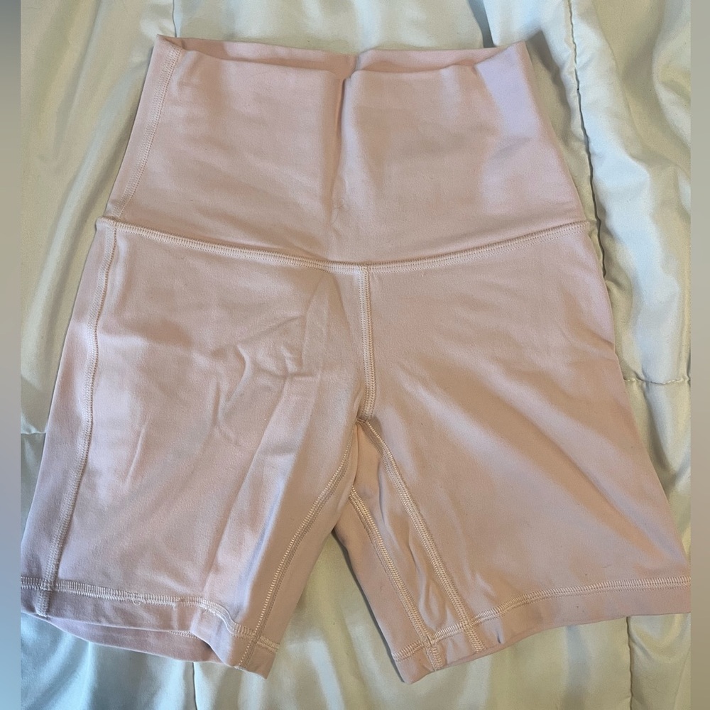 Lululemon Align HR Short 6" in Soft Pink